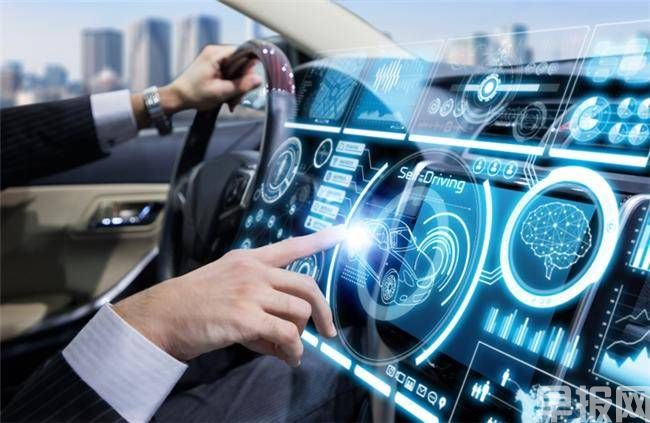 構建智能安全出行體驗，存儲在OTA中扮演什么角色？(圖1)