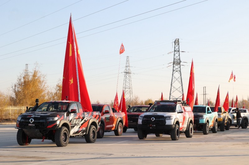 沙場問鼎！冠軍火炮征戰2025新疆博湖沙漠越野爭霸賽